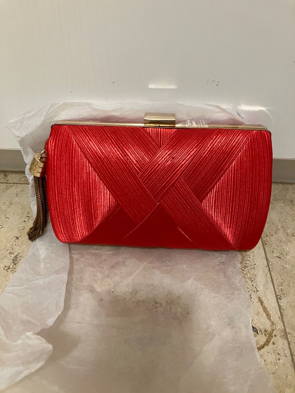 Borse da donna: Elegante Clutch – Nuovo e nell'imballaggio originale da Walchwil venduto da Maxana