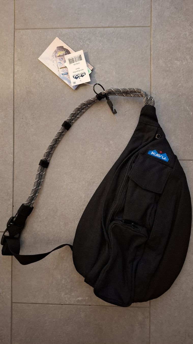 Sacs: sac Kavu neuf – Neuf avec emballage d'origine à Orbe par roxanny2021