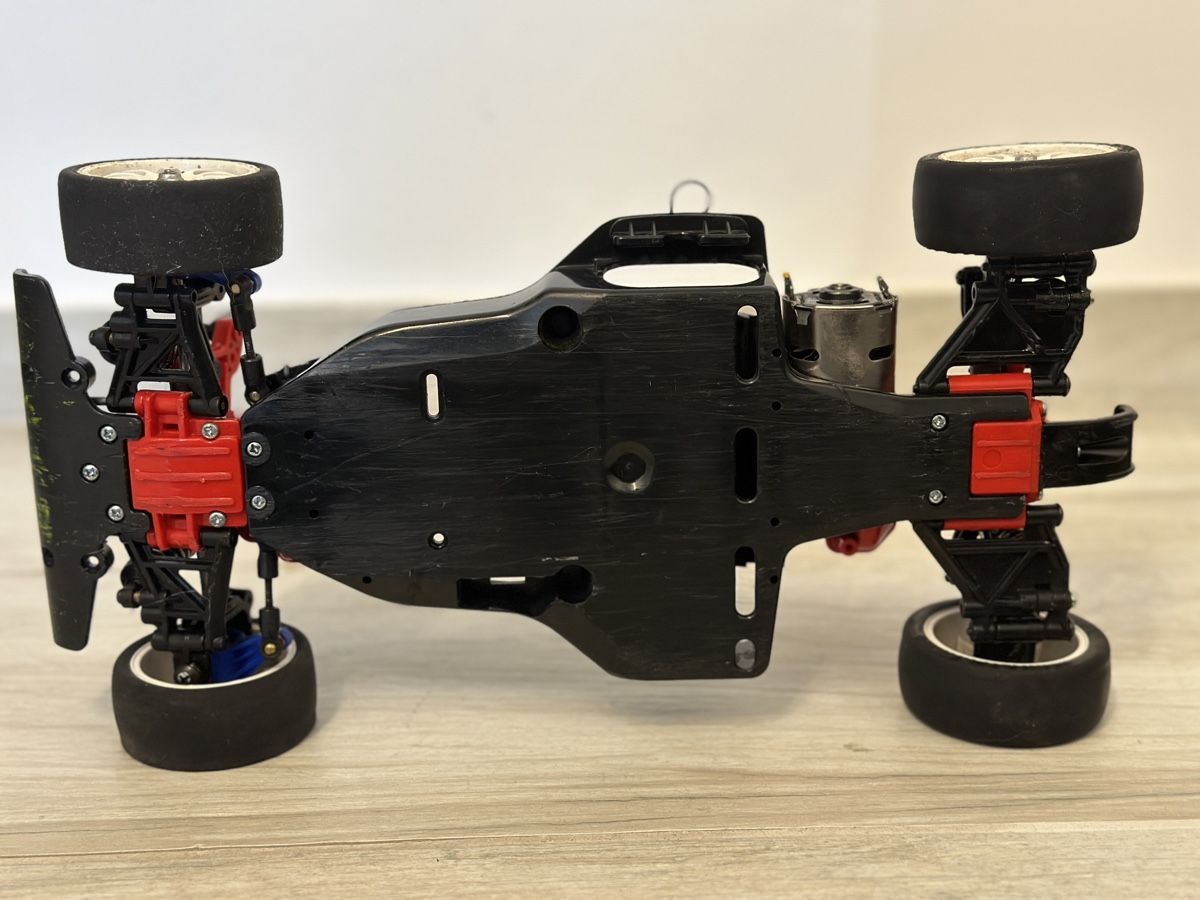 Tamiya RC Modellbau: Tamiya TA02 – Gebraucht aus Spreitenbach von  6