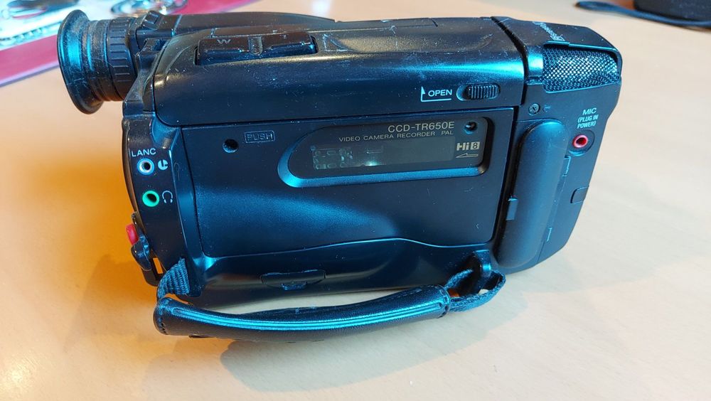 Sony CCDTR650E Camcorder Hi8 Kaufen auf Ricardo