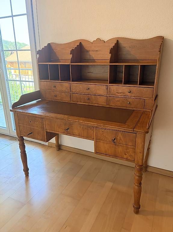 Bureaux: Bureau ancien – D'occasion à Montévraz par vok_lyq7 2