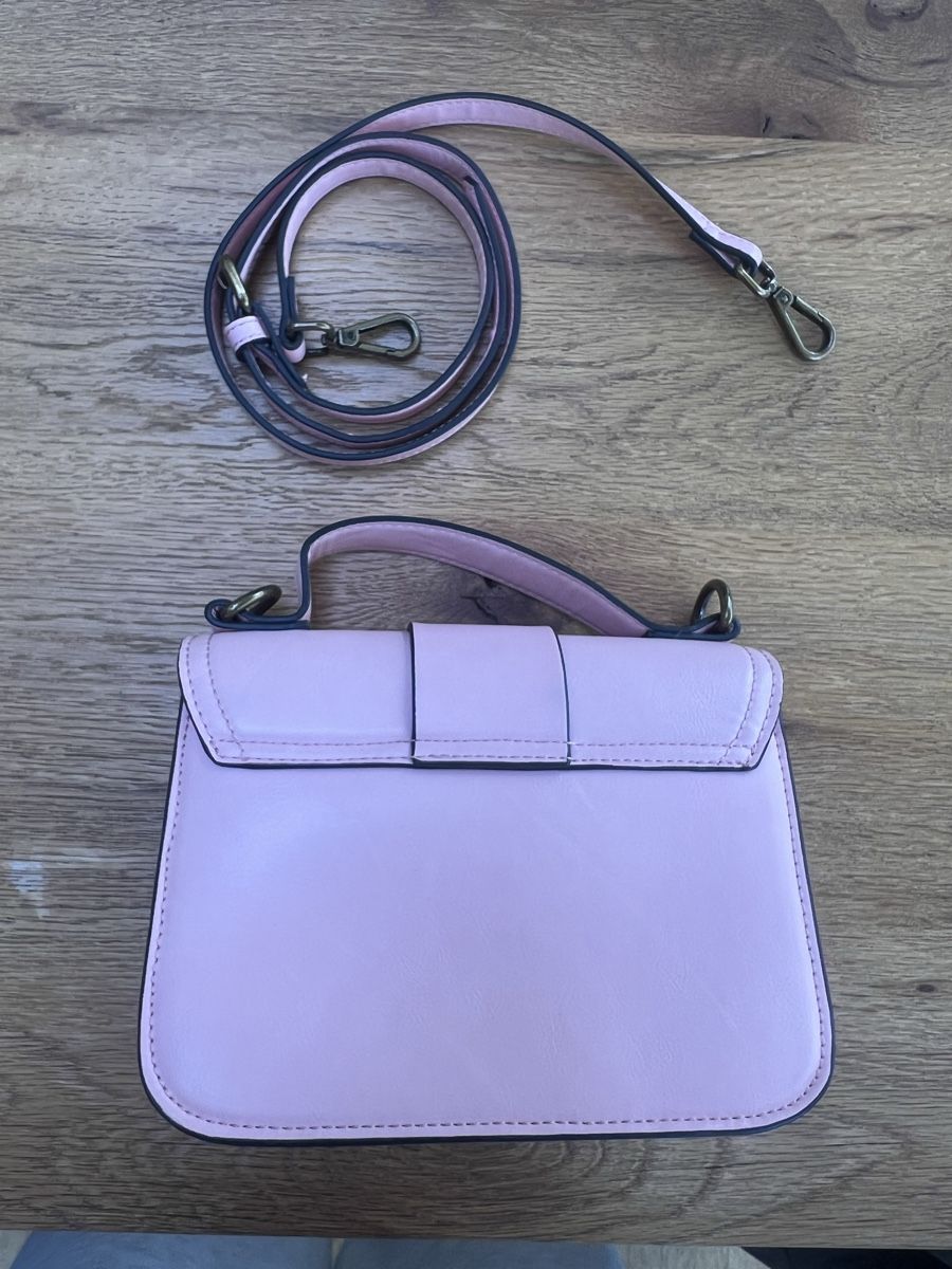 Essentiel Antwerp Borse da donna: Rosa Tasche von Essentiel Antwerp – Usato da Ostermundigen venduto da Steff18 2