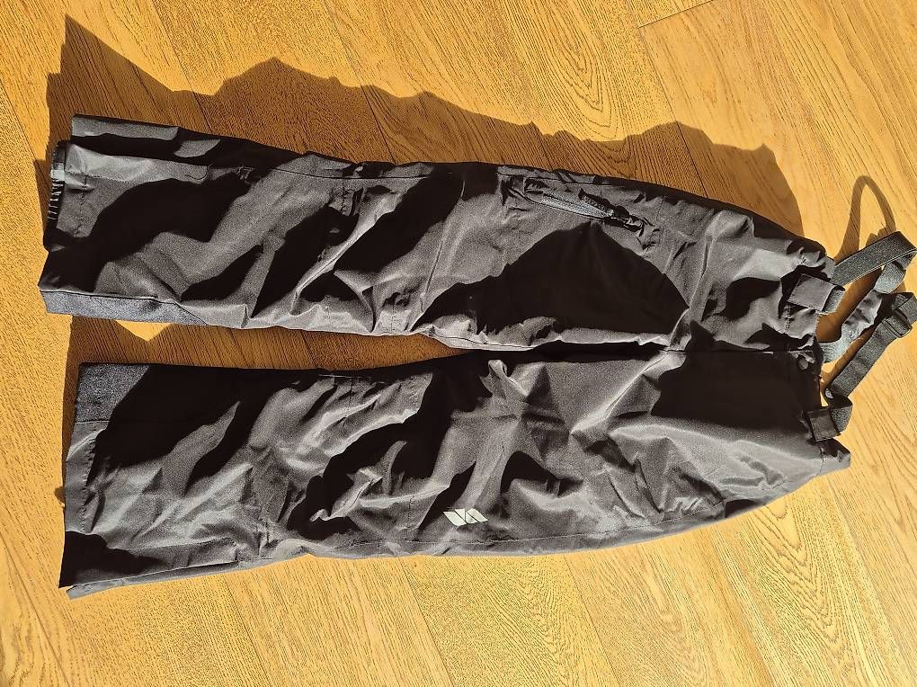 Pantaloni: Pantaloni sci tg 146-152 nuovi – Usato da Taverne venduto da jaeggiar
