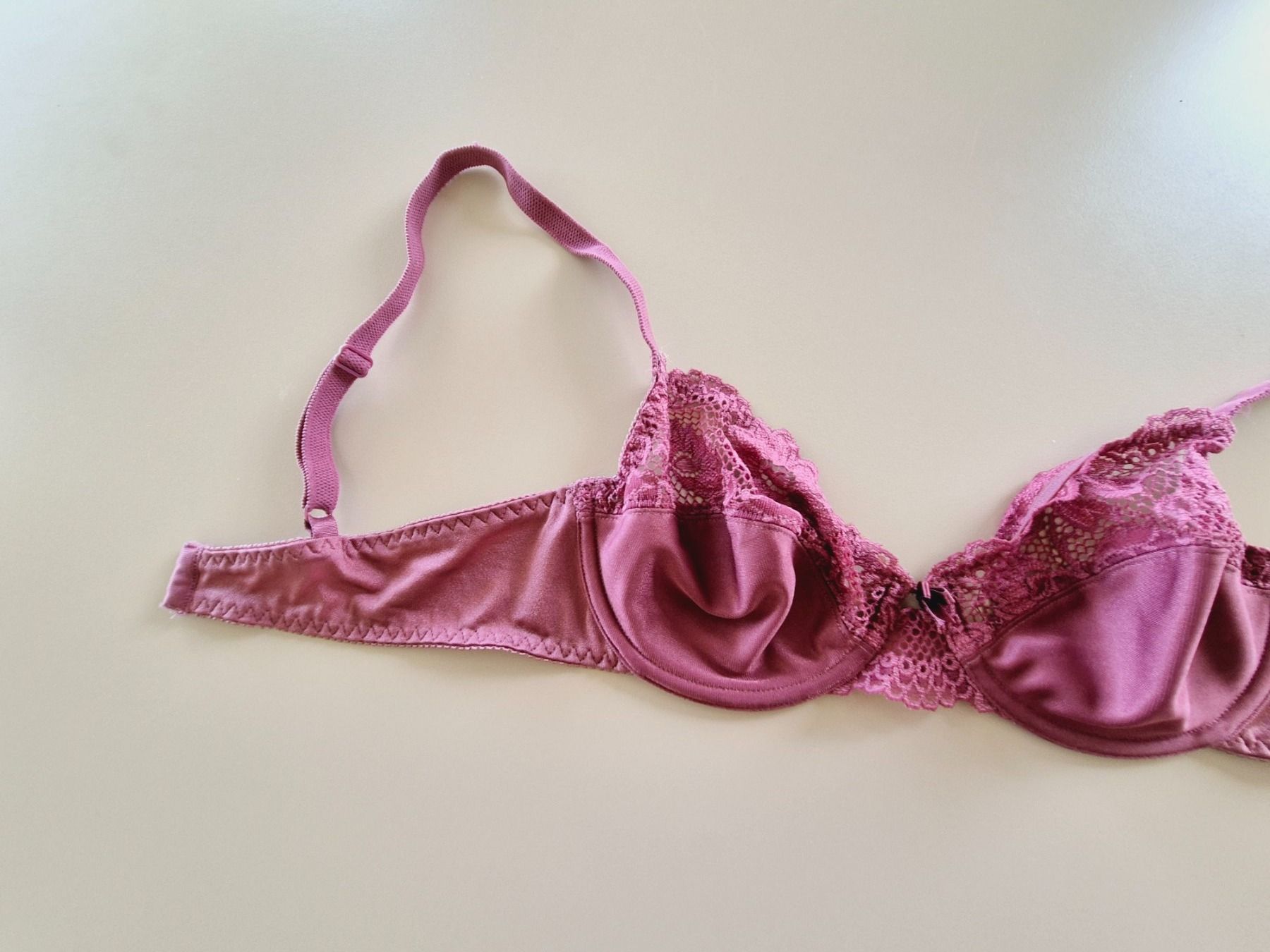 Altra biancheria intima: BH 80B MIT SPITZE TOP BUSTIER UNTERWÄSCHE – Usato da Elsau venduto da the-colorful-side 2