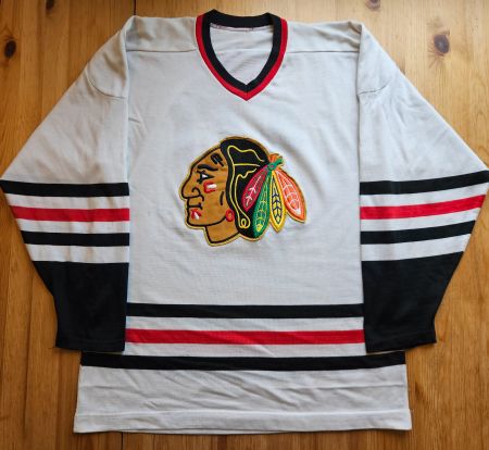 Trikot Chicago Blackhawks #19 Gr. S/M NHL signed