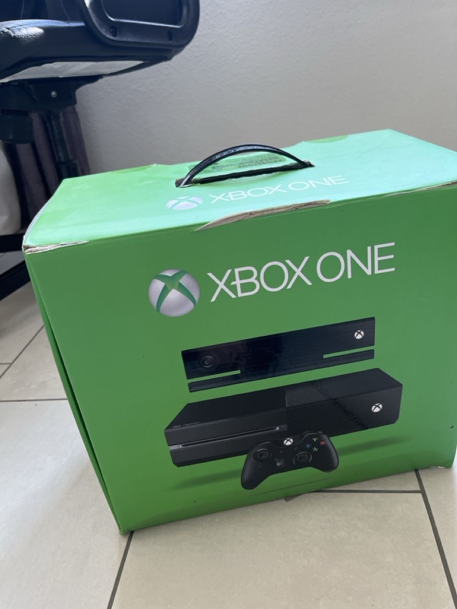 Microsoft Console: Microsoft Xbox One Konsole mit Kinect, Controller & OVP – Un – Usato da Hausen AG venduto da SA283 4