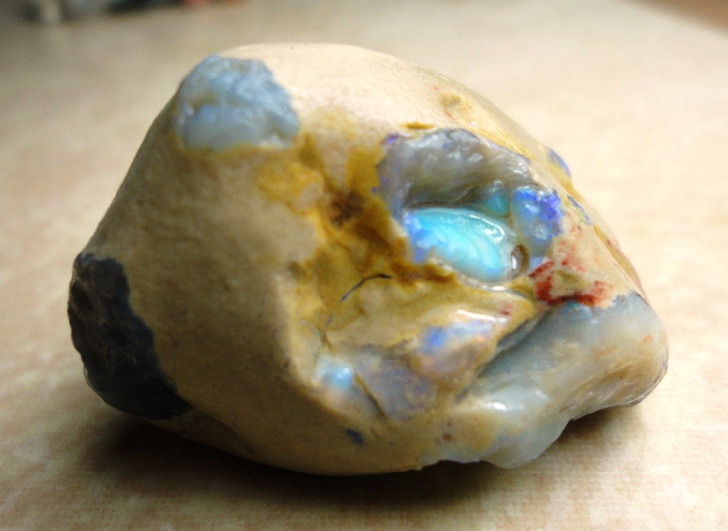 Pietre preziose: Schwarzer Opal 80ct Lightning Ridge Australien – Nuovo e nell'imballaggio originale da zuerich venduto da Jewlsdesign 1