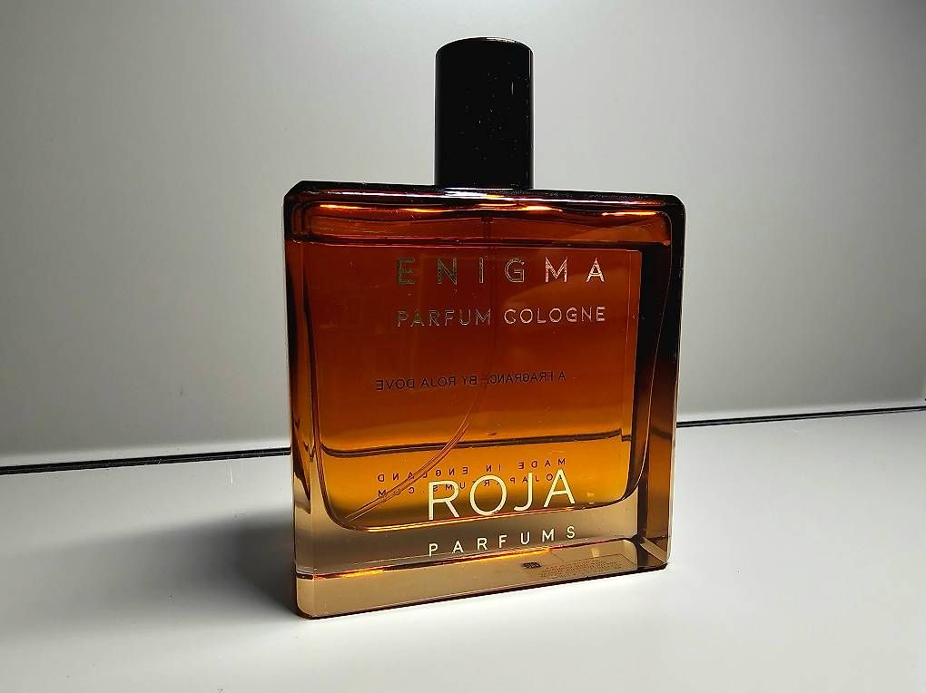 Roja Parfums & Eau de Toilette: Roja - Enigma Parfum Cologne – D'occasion à Ebikon par -Calzi-