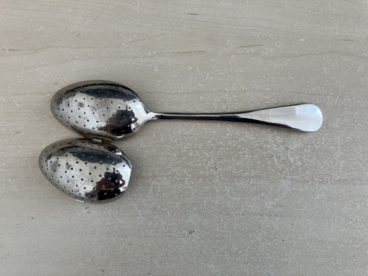 Cucchiai: Teesieb Löffel antik – Usato da Burgdorf venduto da blume016 1