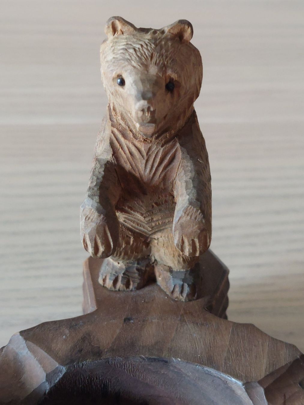 Aschenbecher: Aschenbecher mit Bär – Gebraucht aus Cham von brire87 2