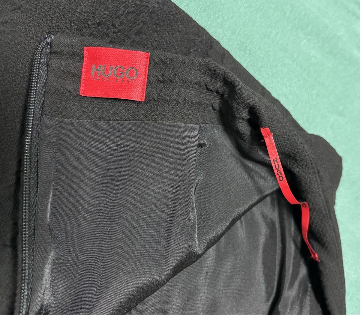 Hugo Boss Jupes: HUGO BOSS Rock, Grösse 36 – D'occasion à Zollikerberg par Jvac2 2