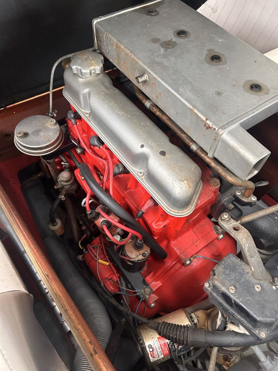 Cranchi Bateaux: Barca a motore CRANCHI P500 – Défectueux à Carabbia par lou_djg8 4