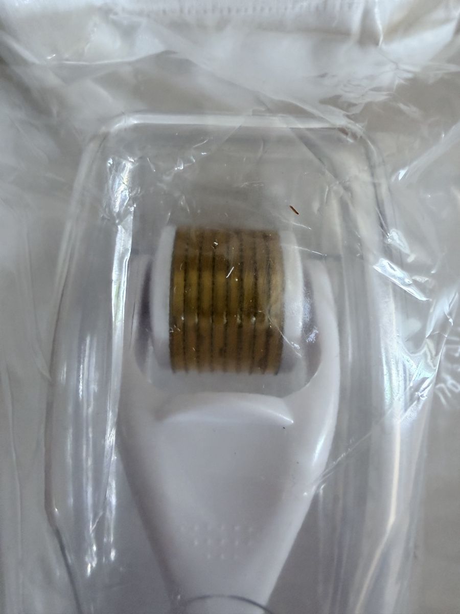 Cura del viso: Rouleau de Micro Needling LOVIS NEUF – Nuovo e nell'imballaggio originale da Courgevaux venduto da auxtrouvailles 4