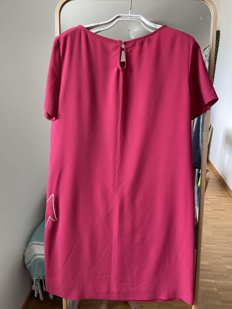 Moschino Robes: Moschino Neu – Neuf (Voir description) à Basel par car_r7hj 1