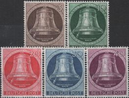 Berlin 75-79 Einweihung der Freiheitsglocke Klöppel links **