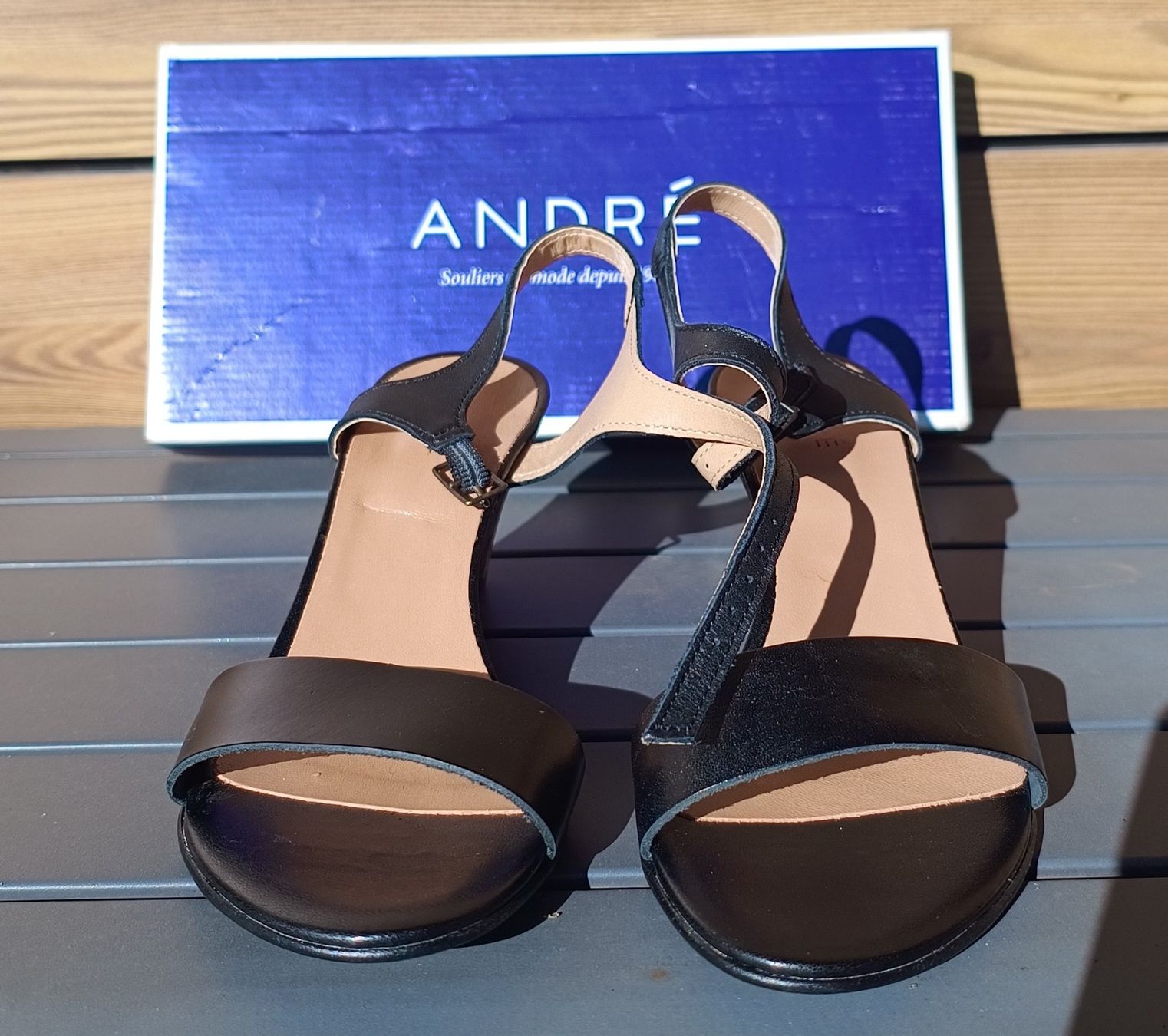 Scarpe da donna: Sandales cuir noir compensées talons pythyon/serpent 38 NEUF – Nuovo e nell'imballaggio originale da Genève venduto da Brachiopode 1