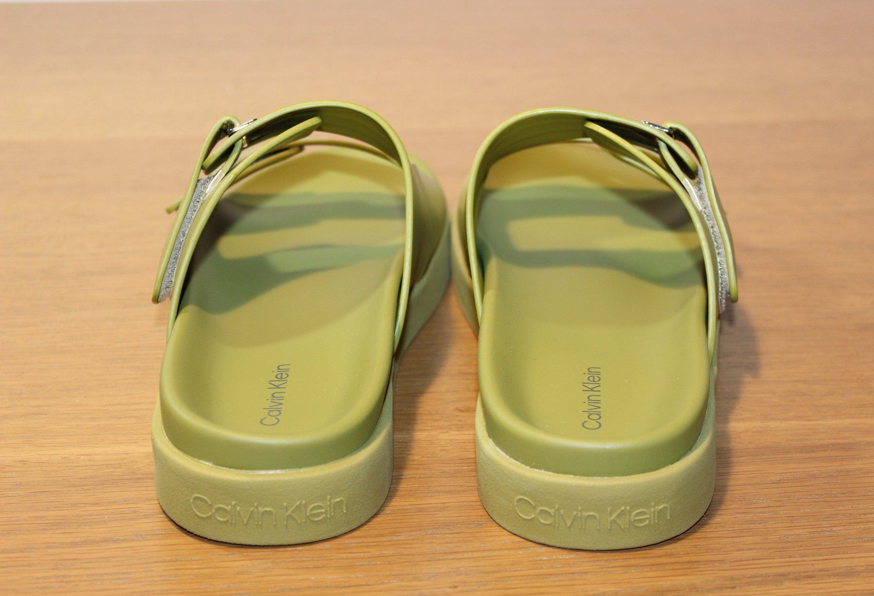 Damenschuhe: Calvin Klein Pantoletten, Gr. 39 neu – Neu und originalverpackt aus Basel von Mila_Graf 5