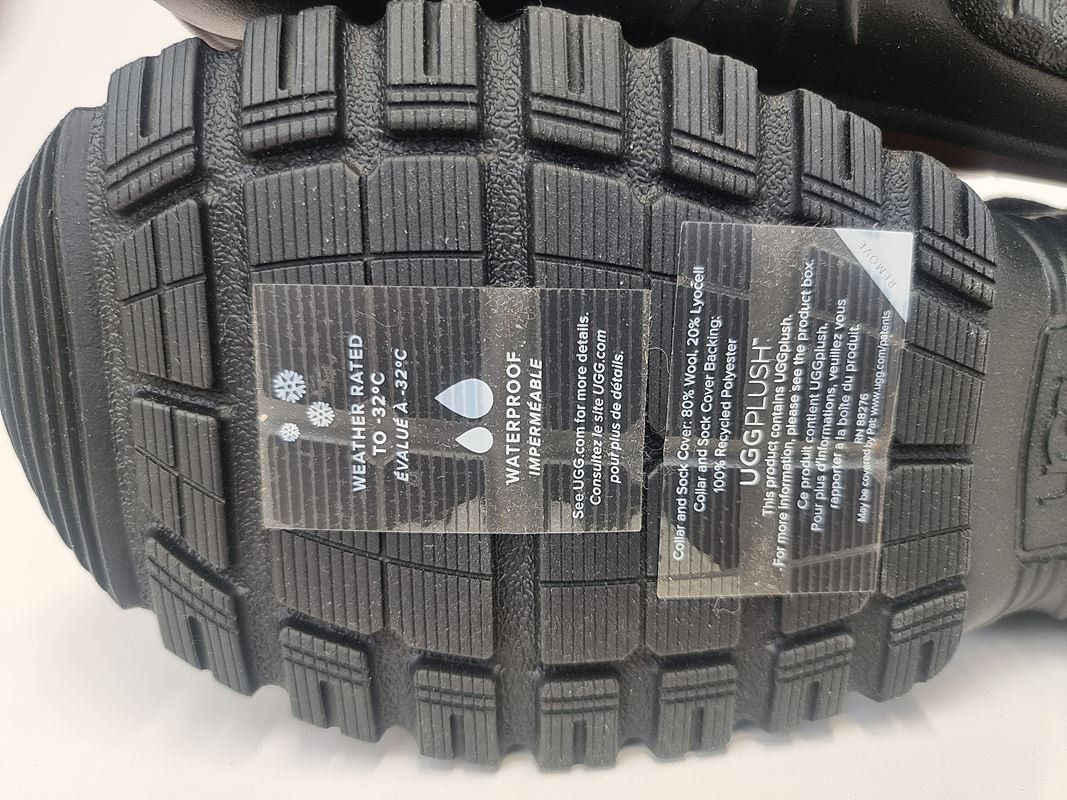 Ugg Herrenschuhe: UGG Winterstiefel Yose Fluff V2 Gr. 41 – Gebraucht aus Urtenen-Schönbühl von Restwert_Schoenbuehl 8