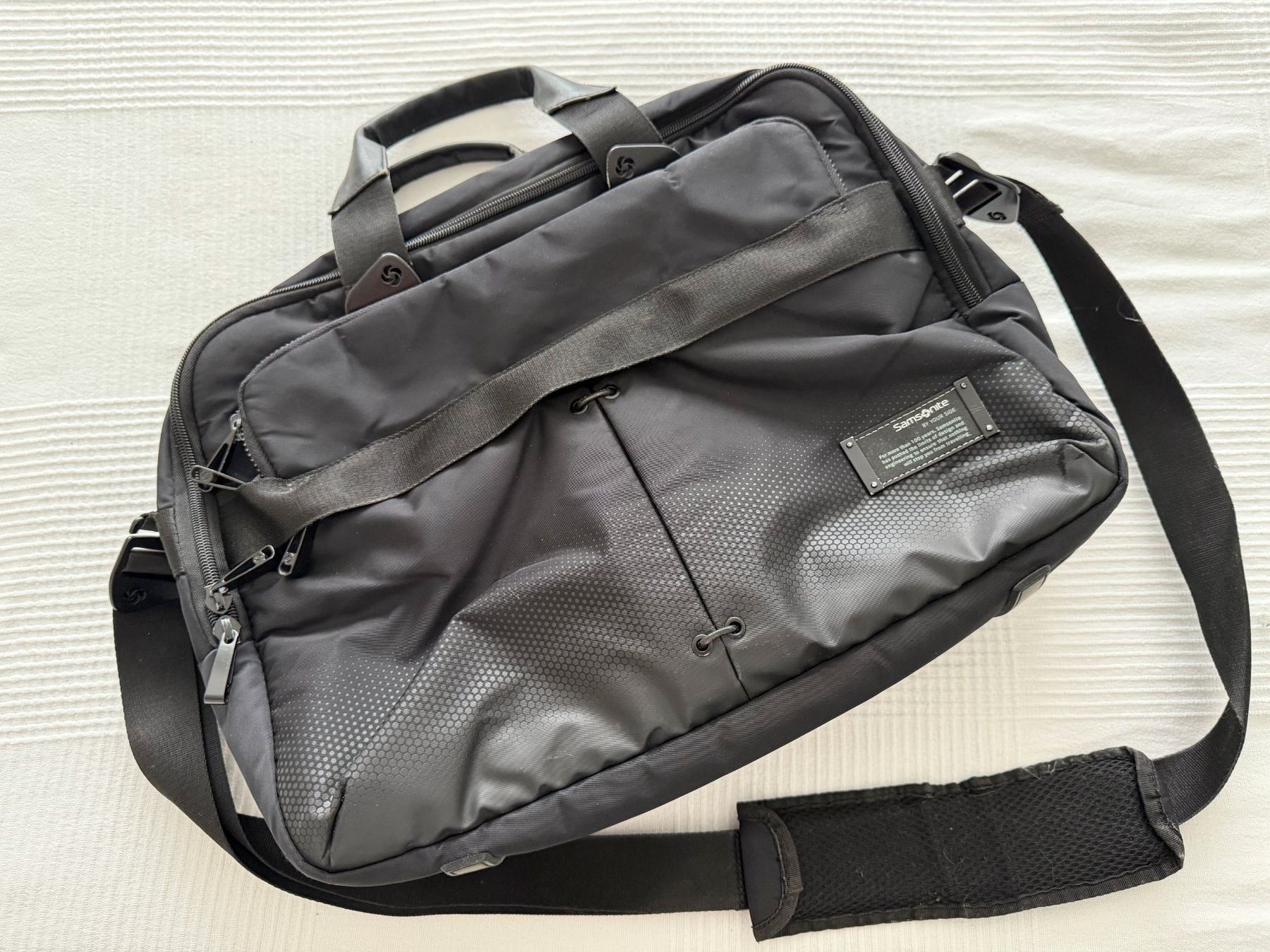 Samsonite Borse: Samsonite Laptop-Tasche – Usato da Nänikon venduto da marcusg70