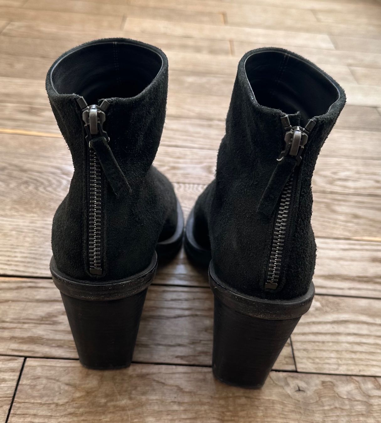 Scarpe da donna: Ankleboots aus Wildleder von Marsell – Usato da Luzern venduto da Mamutpe 2