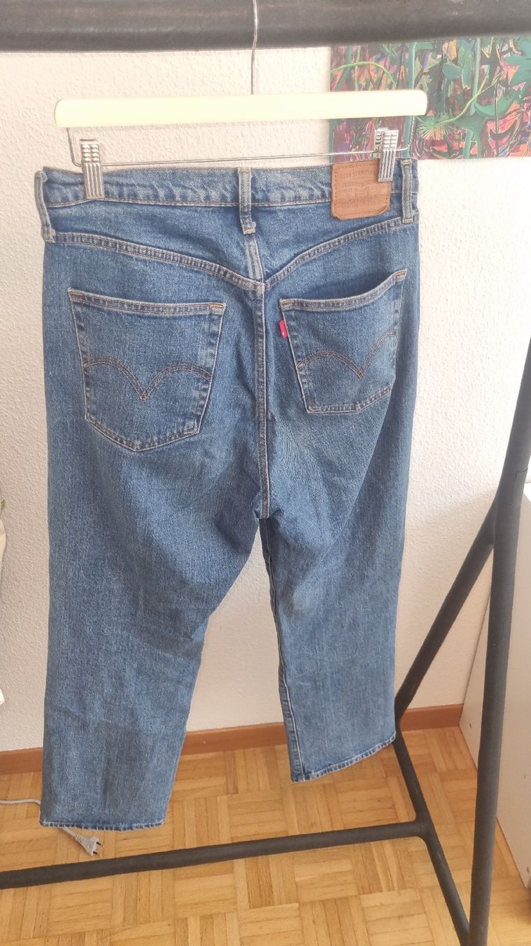 Levi's Jeans: Levis Ribcage Straight 30 – D'occasion à Luzern par tar_nw6s 4