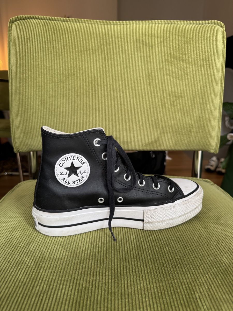 Converse Scarpe da uomo: Schwarze Leder Converse mit Plateau in Grösse 38 – Usato da Zürich venduto da van_58nb 2
