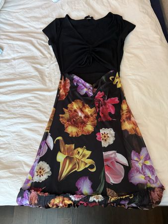 Sommerliches Maxikleid von Desigual, Grösse L, neuwertig