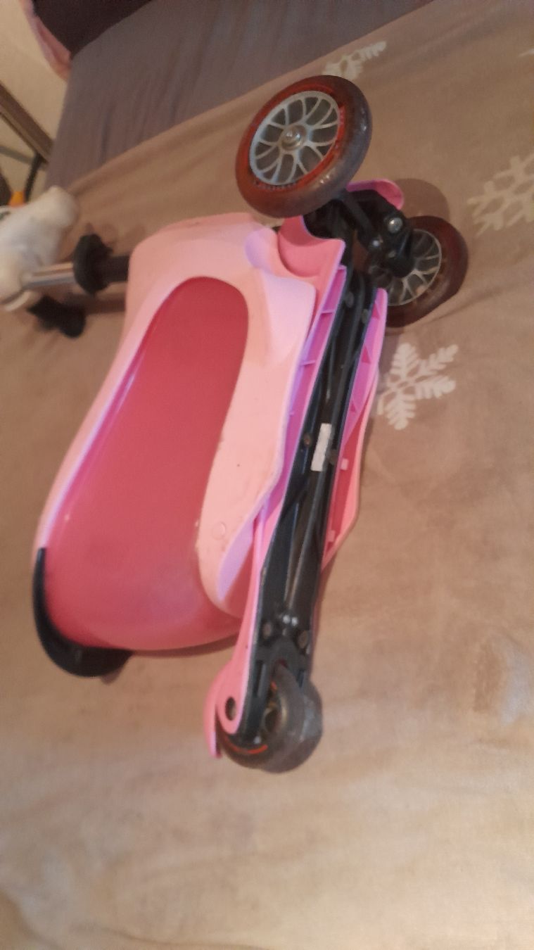 Micro Veicoli per bambini: mini2go micro pink mit Sitzkasten und Einhorn – Usato da Sumiswald venduto da Rotmy 2