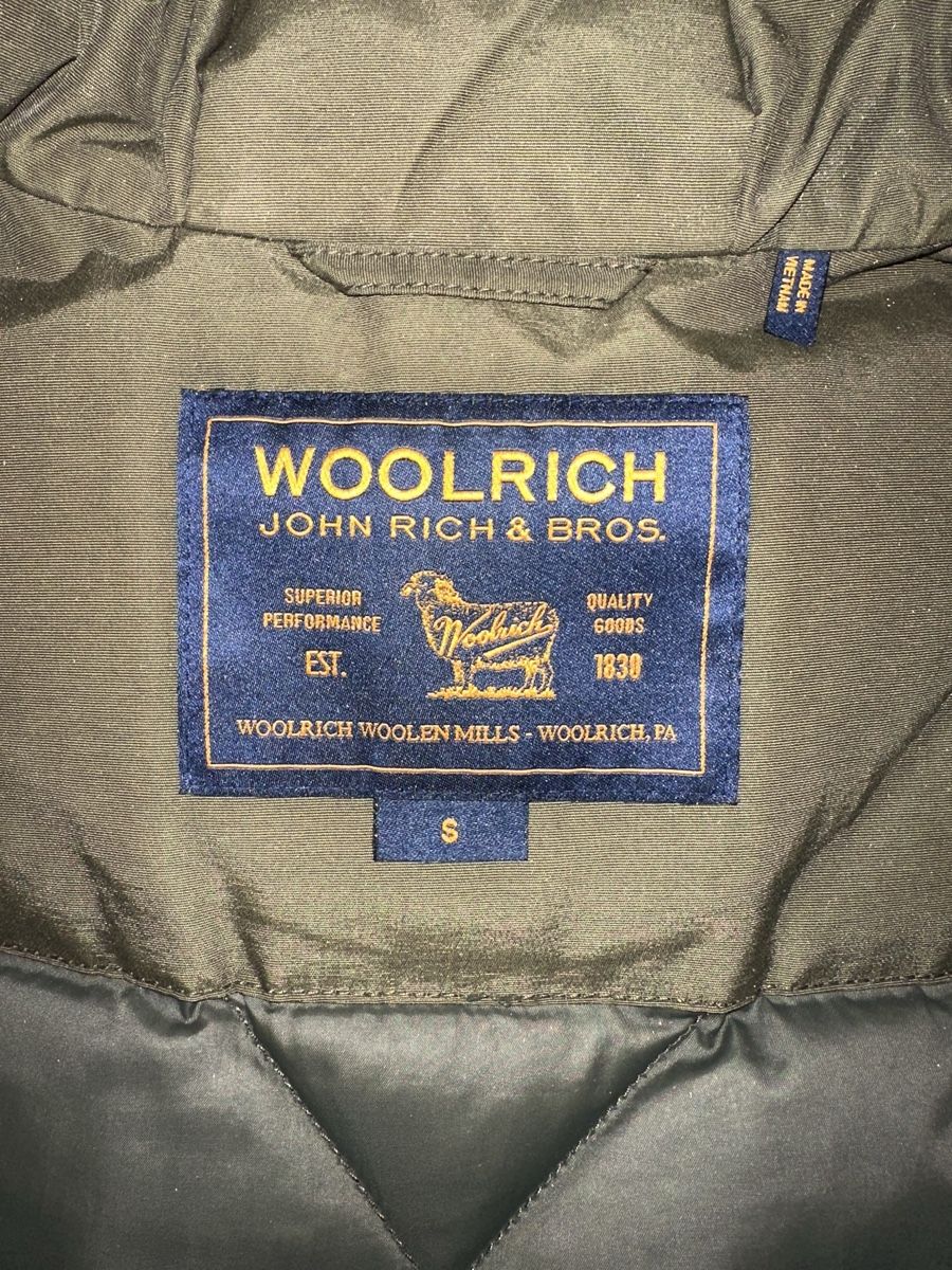 Woolrich Vestes: Woolrich Winterjacke – D'occasion à Thalwil par RJ17 1