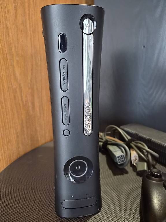 Konsolen: Xbox 360 Elite Konsole 120 GB In Schwarz mit Controller – Gebraucht aus Berg TG von pas_mft2 3