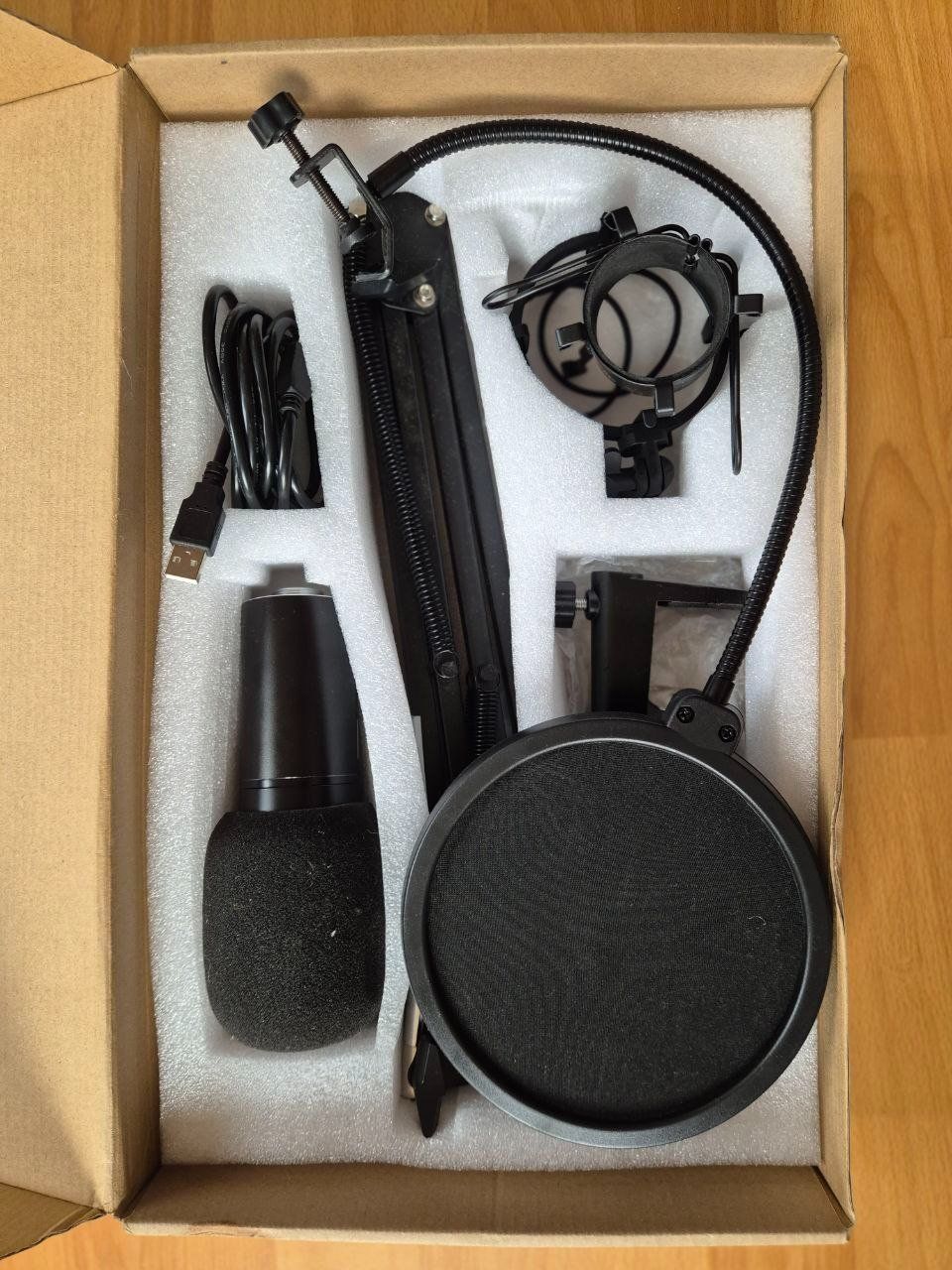 Microfoni: TONOR Q9 USB Studio-Mikrofon Set  Wie neu – Usato da Bern venduto da ley_qrn7 5