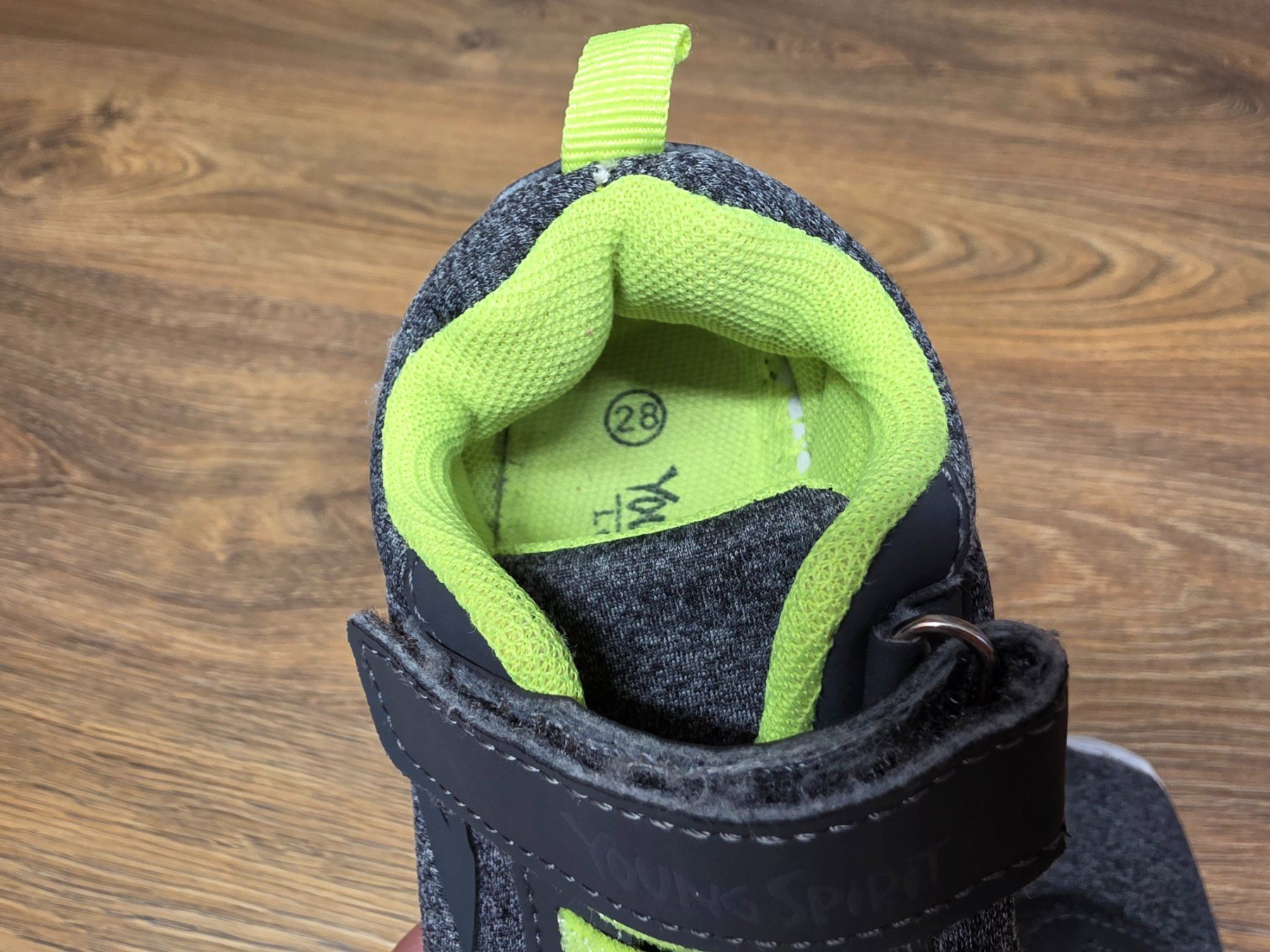 Schuhe für Jungen: Sneaker, Turnschuhe Gr. 28 – Gebraucht aus Nebikon von Japostyle 5