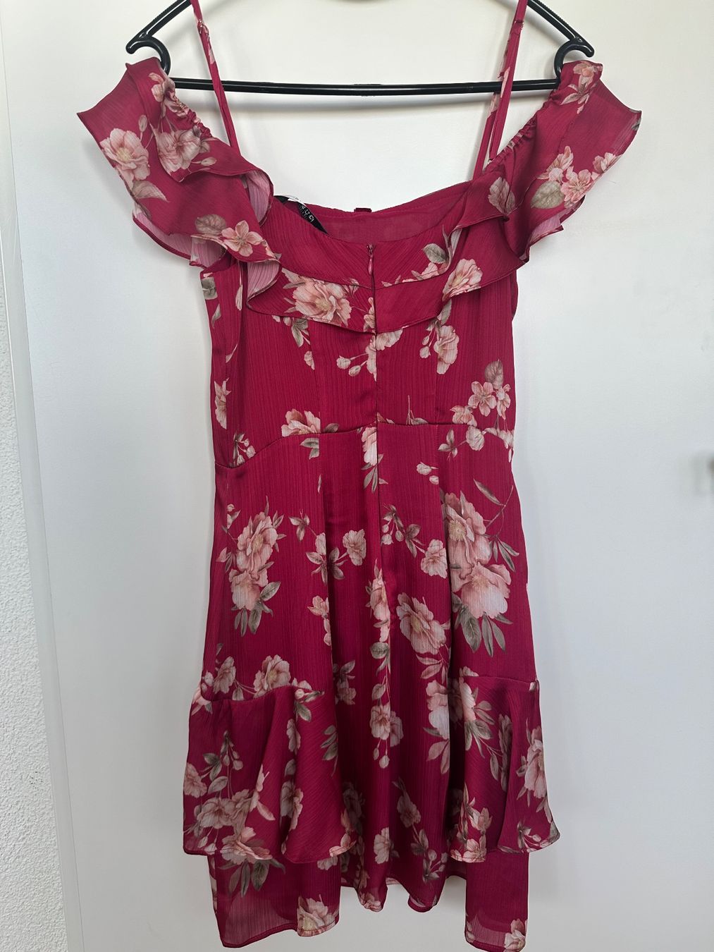 Guess Kleider: Guess Kleid – Gebraucht aus Zürich von ong8 1