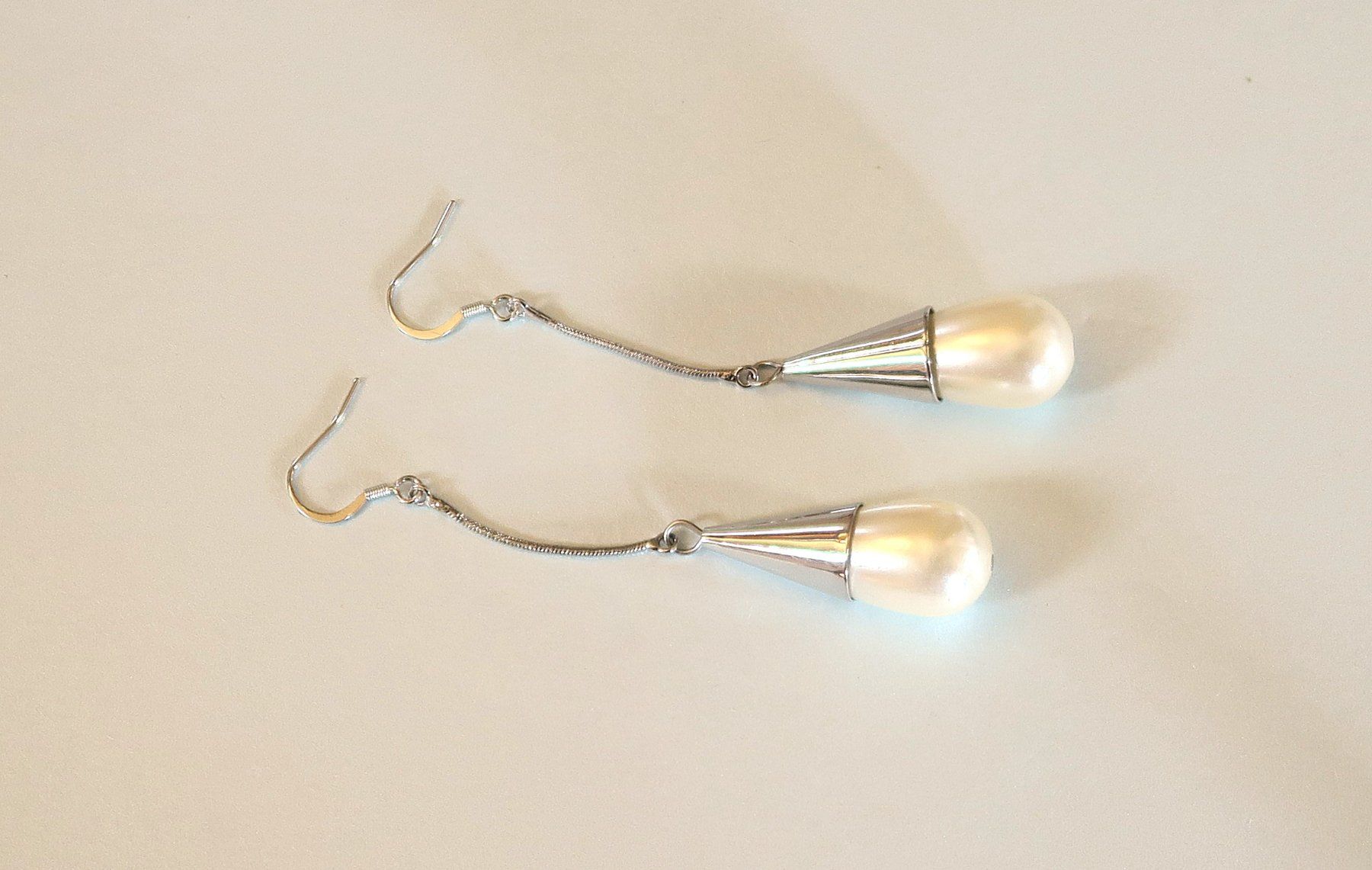 Orecchini pendenti & Orecchini a lobo: Elegante Ohrhänger mit Wachs-Perlen – Usato da Brittnau venduto da marlenestone 1