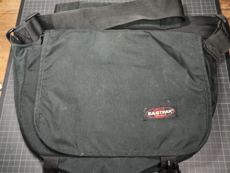 Wunderschöne alte Seitentasche Eastpak