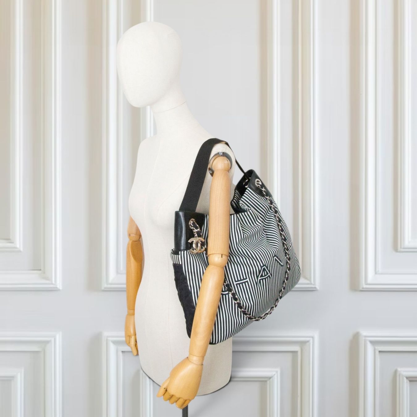 Chanel Taschen für Damen: Chanel Two-way Tasche gestreift – Gebraucht aus Binningen von Designerlabels 2
