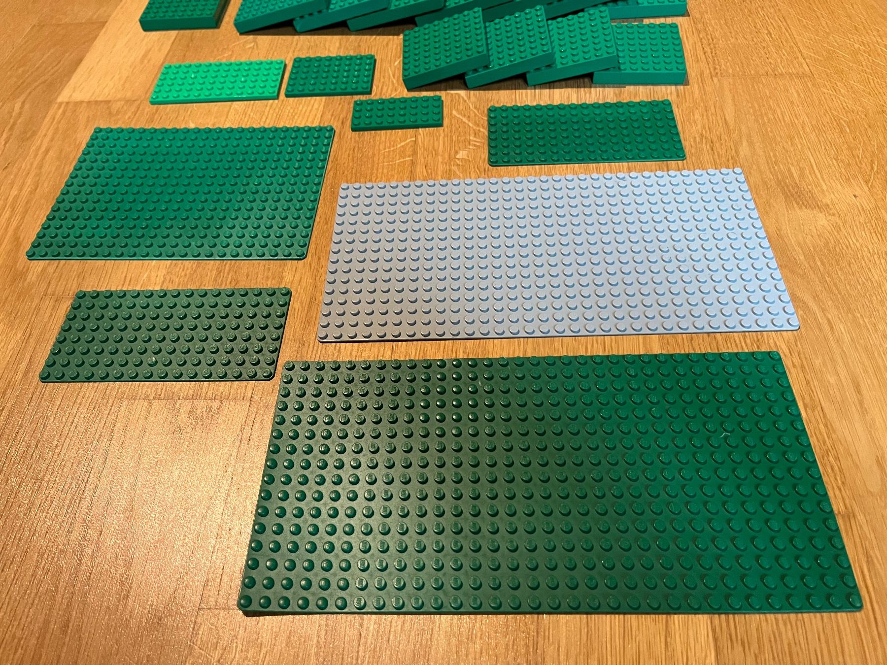 Lego Giocattoli: Diverse LEGO-Platten grün – Usato da Winterthur venduto da chruedt 3