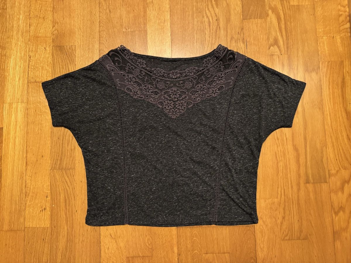 Zara T-Shirts: Wunderschönes Shirt mit Spitze Zara Grösse S. – Gebraucht aus Adliswil von StephanieAnnina 2