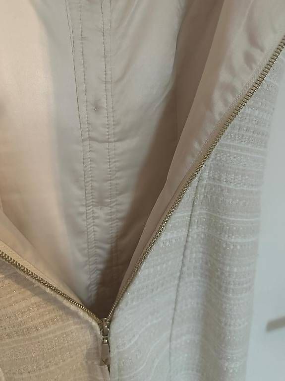 Kleider: Guess Kleid – Gebraucht aus Wauwil von est_r5td 2