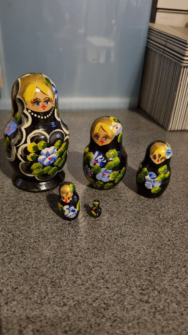 Figurines: 1 lot de 3 poupées russes – D'occasion à La Chaux-de-Fonds par mikilo1 3