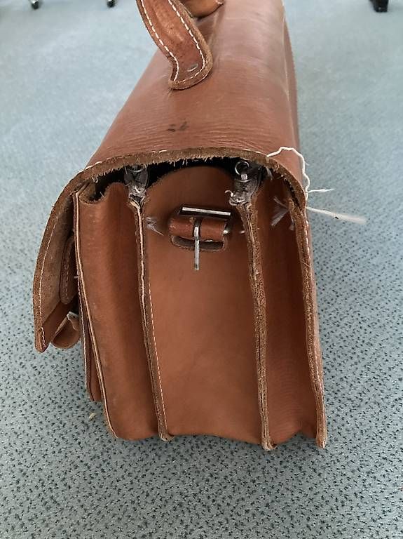 Sacs: Leder Schulmappe – D'occasion à Solothurn par ehe_8spw 1
