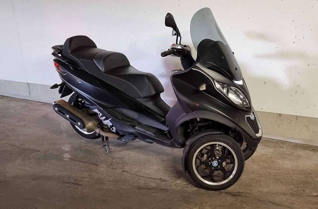 Best HD Pictures about  Piaggio Mp3 Gebraucht  with No AI Images