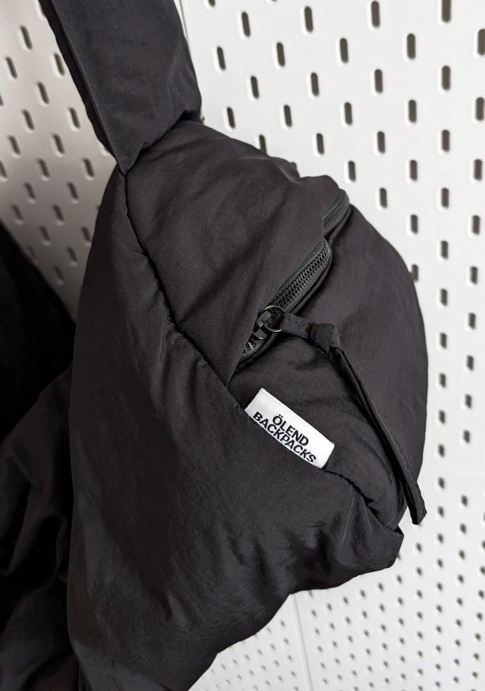 Ölend Borse: Ölend Puffy Duffle Bag – Usato da Zürich venduto da hol_bc6v 2