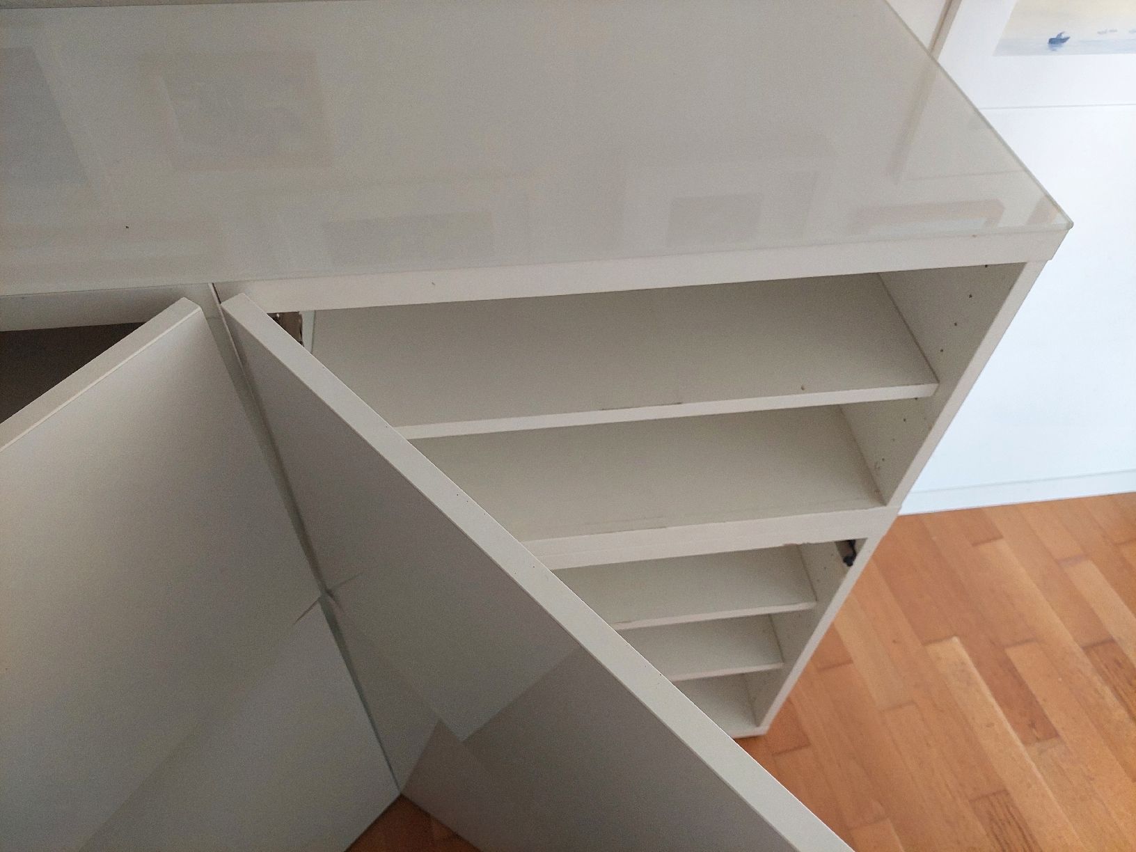 Ikea Cassettiere: BESTÅ Kommode 180 x 42 x 104 – Usato da Zürich venduto da Florence2012 3