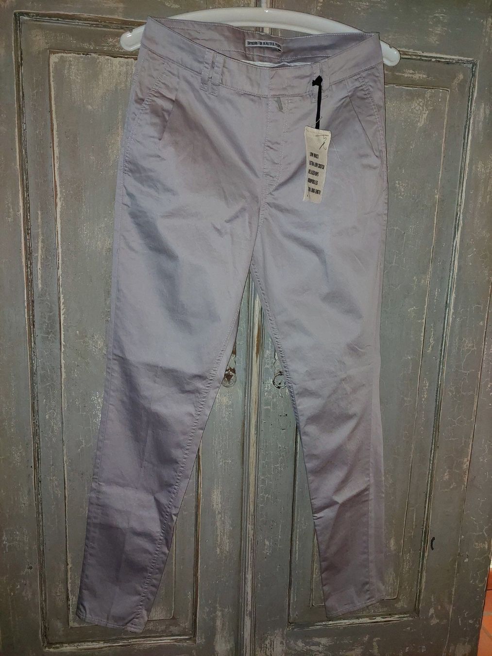 Drykorn Jeans: Drykorn . Dangle low relaxed jodhpurs extra silber 27/34 – Nuovo e nell'imballaggio originale da Besenbüren venduto da teluride89