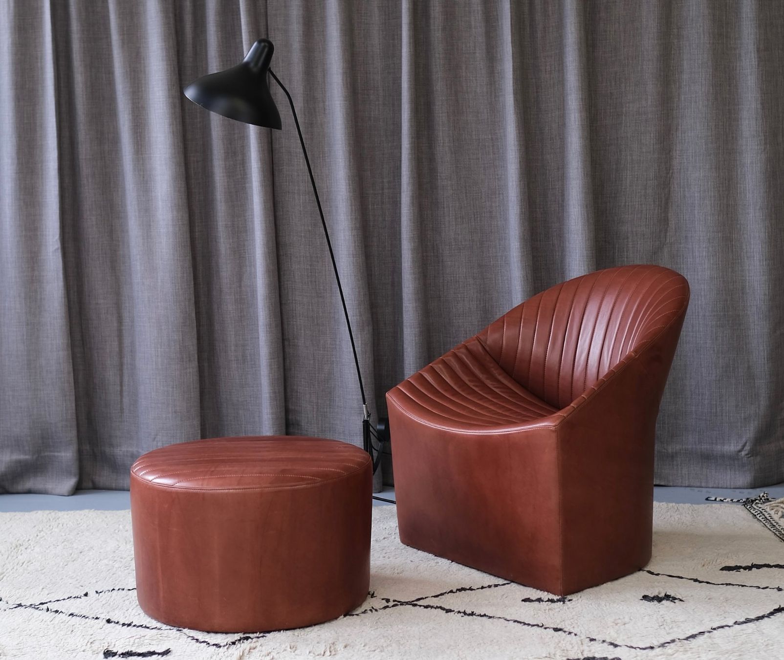 Wittmann Sessel: Oyster Sessel & Hocker von Wittmann – Gebraucht aus Bern von Zmodern_CON 3