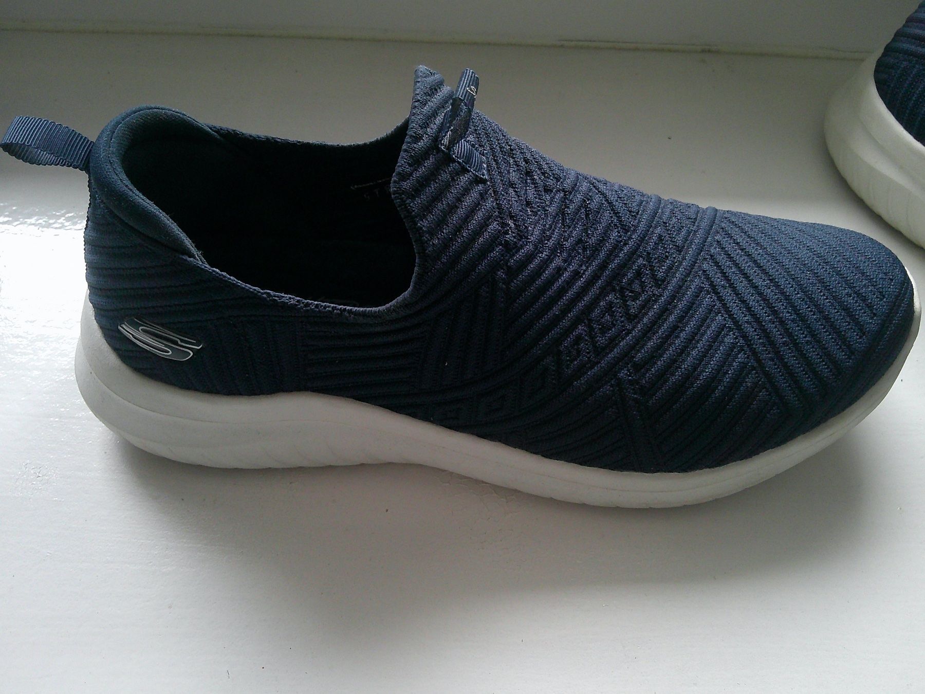 Skechers Scarpe da donna: Skechers Air-cooled Memory d.blau Gr. 41 – Usato da Duggingen venduto da NostalgieTrend 2