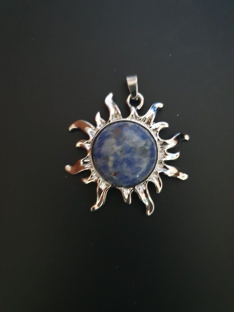 Pendentifs: Sonnenanhänger mit Lapislazuli Stein – Neuf (Voir description) à Dornach par man_hsg8