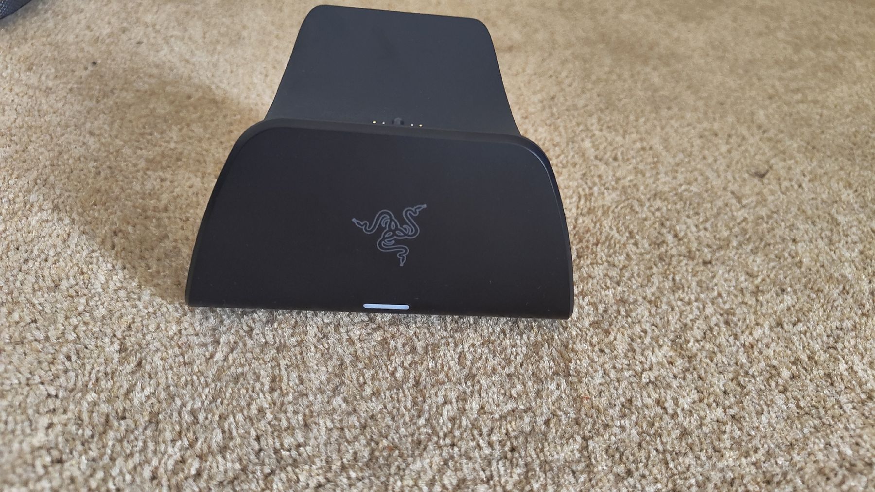 Razer Controller: Razer Charging Stand for PS5 Duelsense Used Condition – Usato da Glattbrugg venduto da har_jgc7 1