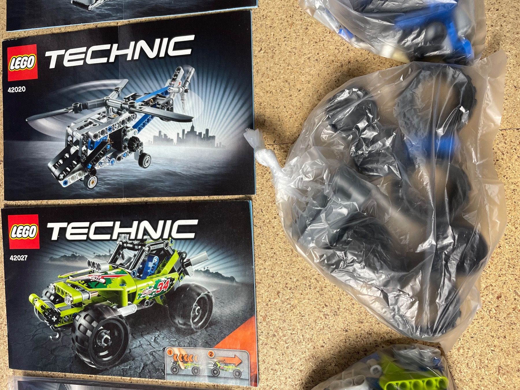 Lego Spielzeuge: Lego Technik Sets 42020 und 42027 – Gebraucht aus Baar von bricksandmore 1
